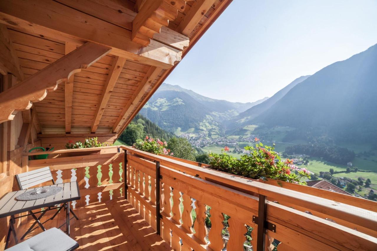 Innergasserhof Ferienwohnung Enzian San Martino In Passiria  Kültér fotó