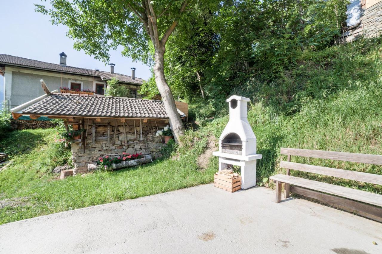 Innergasserhof Ferienwohnung Enzian San Martino In Passiria  Kültér fotó