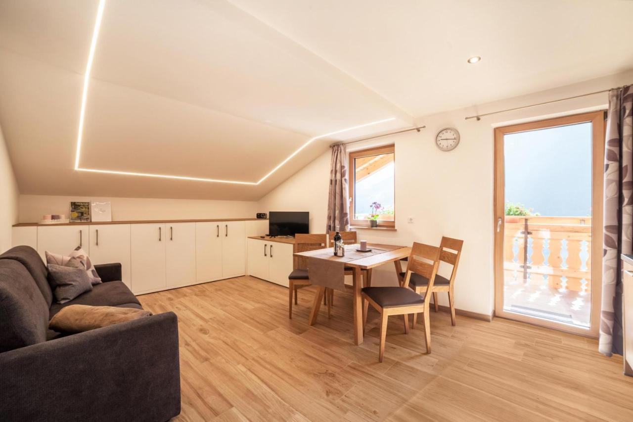 Innergasserhof Ferienwohnung Enzian San Martino In Passiria  Kültér fotó